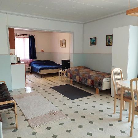 Lana Guest House Simpele 외부 사진