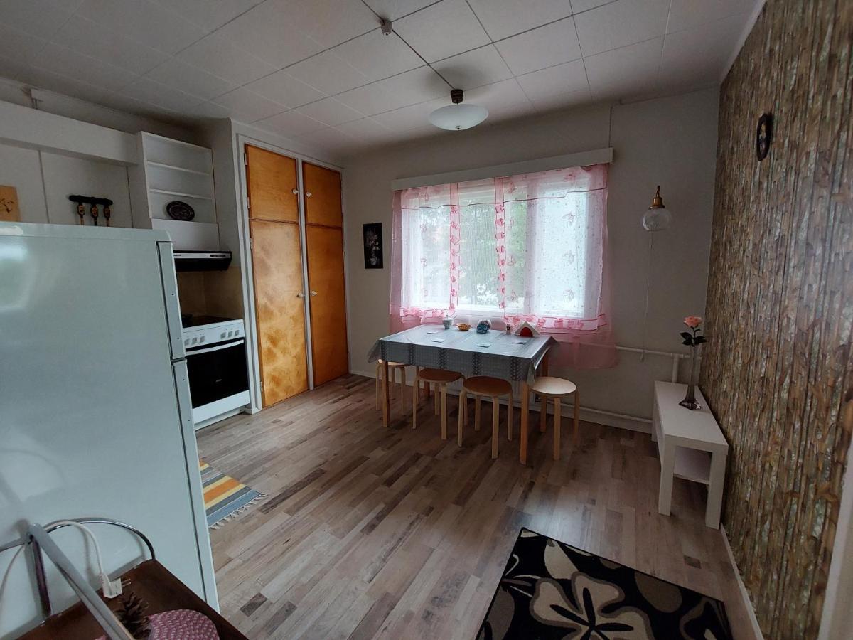 Lana Guest House Simpele 외부 사진