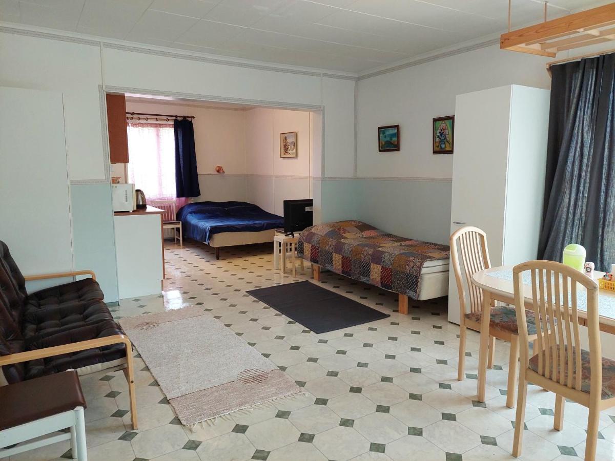 Lana Guest House Simpele 외부 사진